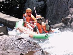 -安吉龙王山峡谷漂流