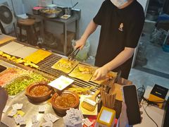 -八一路好吃街(雨田商务大厦店)