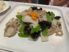 -万柳阁小馆·花园餐厅(龙潭湖店)