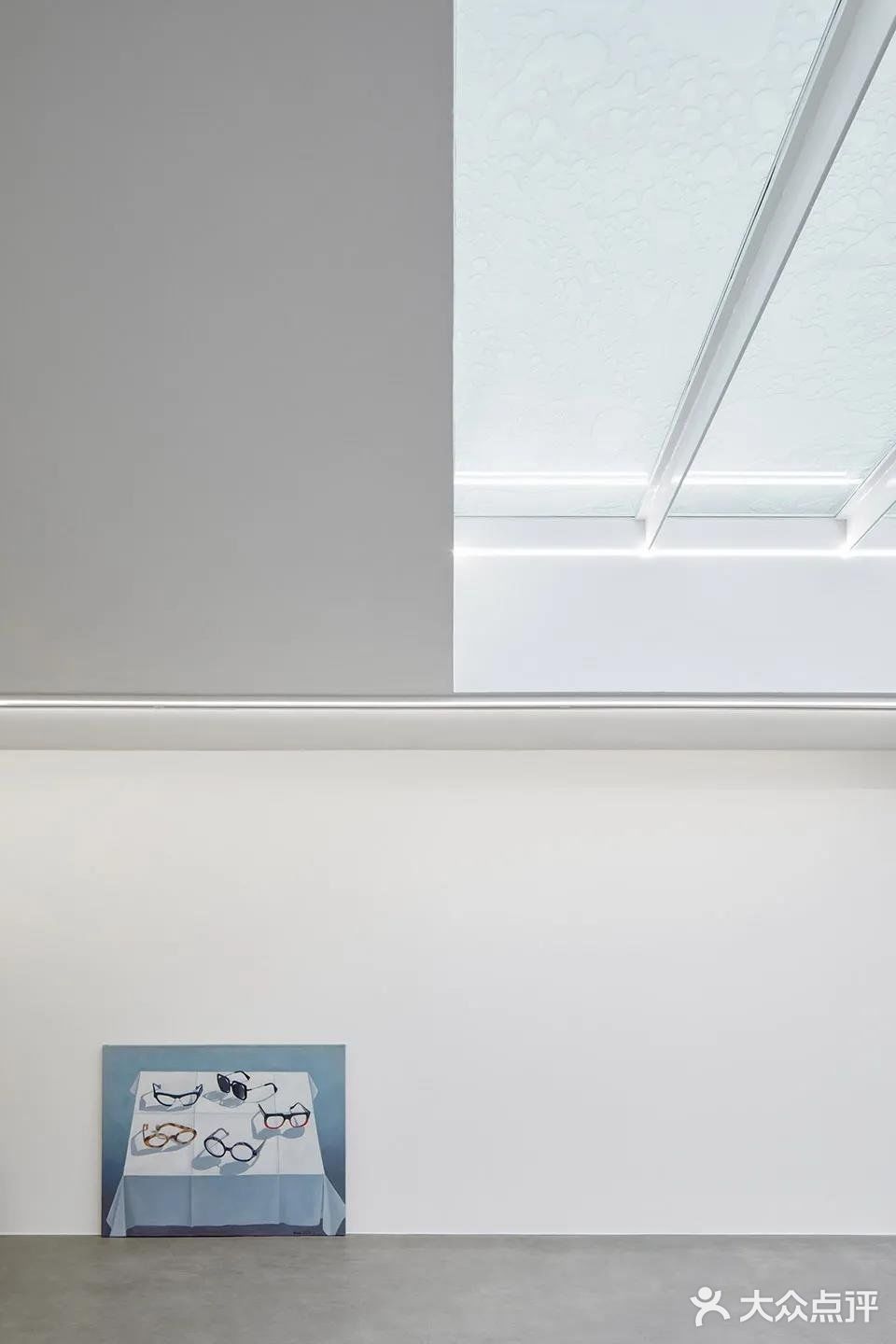 纯白艺术空间 - Miroslav Kubík画廊