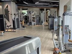-威克健身游泳(万菱汇店)