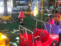 -顺德大良半月城游乐场