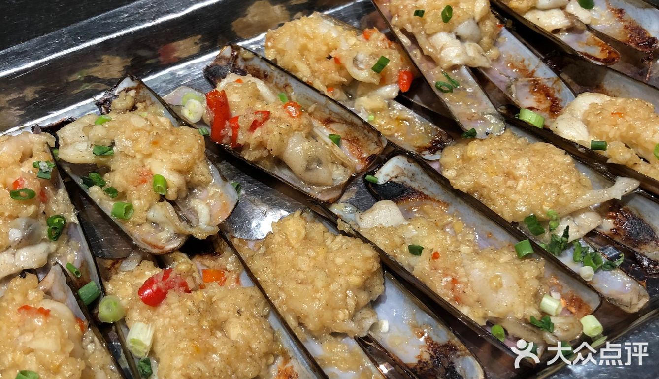 记得上次是在县正街吃的炸炸炸,这个是老店是做烧烤的