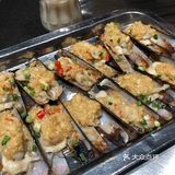 记得上次是在县正街吃的炸炸炸,这个是老店是做烧烤的