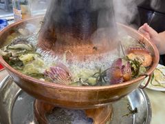 -一口猪海鲜浑锅·东北家常菜