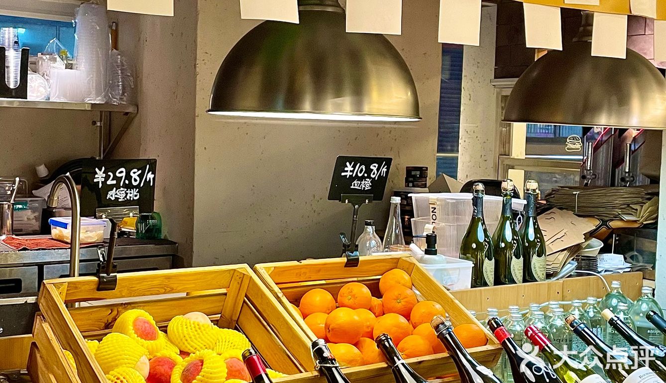 🏙️坐拥城央美景的露台bistro