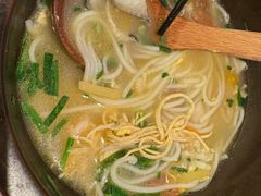 -良米山·云南野生菌过桥米线(上海首店)