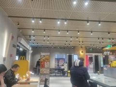 -麦当劳(中山公园龙之梦店)