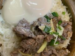 牛肉窝蛋饭-荣记煲仔饭(高庙路店)