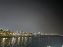 -万绿园