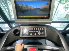 -奥龙堡游泳馆(广纸店)