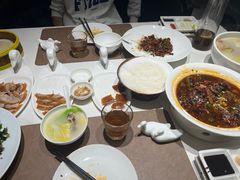 -皇城根·鲁菜济南菜·吊炉烤鸭·炒鸡鱼头(济南旗舰店)