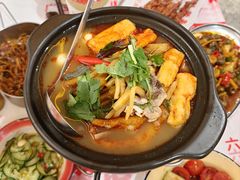 -老表记广西宵夜螺蛳鸭脚煲(东盟店)