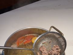 -犇鼎牛潮汕牛肉火锅(新辰里学清路店)