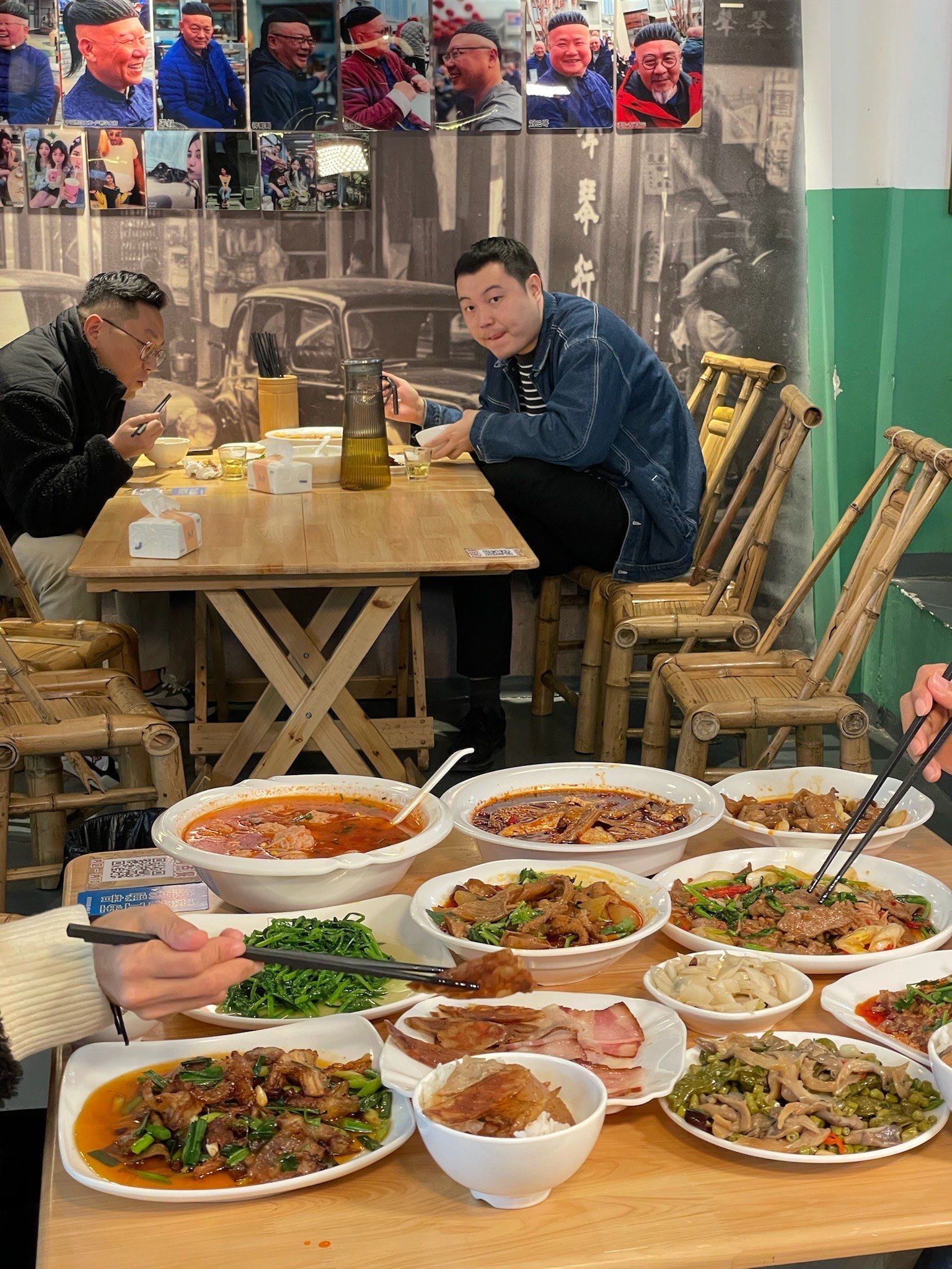 重庆渝中区：餐饮业的繁华与活力