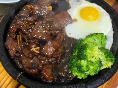 黑椒牛仔骨-八张桌子(老店)