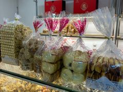 -红房子西点(汇联商厦天钥桥路店)