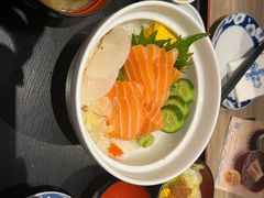 三文鱼盖饭-小山日本料理(兴业太古汇店)