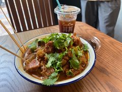 -CowCow其其·牛杂咖啡公司(六运店)