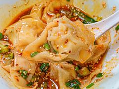 -李与白包子铺(桐梓林店)