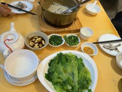 -鹏城人家海鲜酒家·23年老字号(较场尾店)