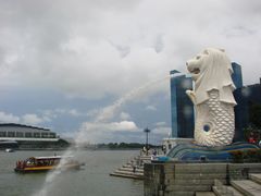 -狮头鱼尾像