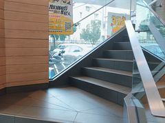 -麦当劳(乳山路店)
