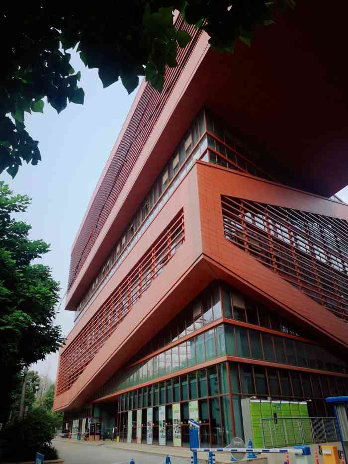 成都市金牛区图书馆-"宝藏宝藏!在家看书干扰因素还是太多,这.