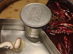 三拼锅底-巴奴毛肚火锅(京西大悦城店)