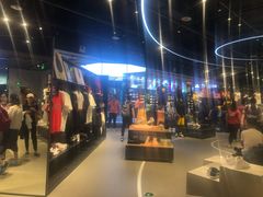 -NIKE品牌体验店(金源新燕莎店)