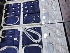 -上海跨国采购会展中心