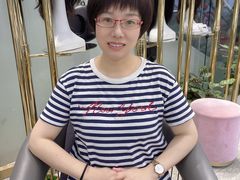 -LAQUEEN 时尚健康假发(万象城总店)