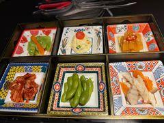 -山川小町·极番烧肉(新地假日广场店)