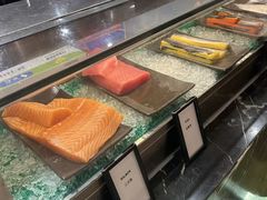 -广州万富希尔顿酒店·感趣自助餐厅·金秋蟹宴生蚝海鲜刺身