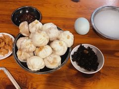 肉包-红帽叔叔包子