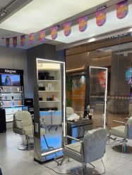 -PE SALON