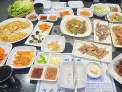 -青松馆韩国料理(香港中路佳世客店)