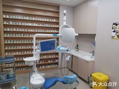 -启辰口腔(南坪店)