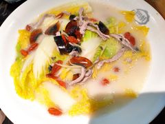 -千岛蚝高压锅生蚝·人参火锅(白云万达店)