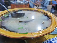 -聚八方土菜馆(余松路店)