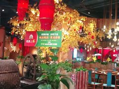 大堂-老滇山寨•云南特色菜•地方菜•民族风情歌舞表演(金碧店)