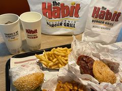 -The Habit Burger Grill 哈比特汉堡(复兴soho店)