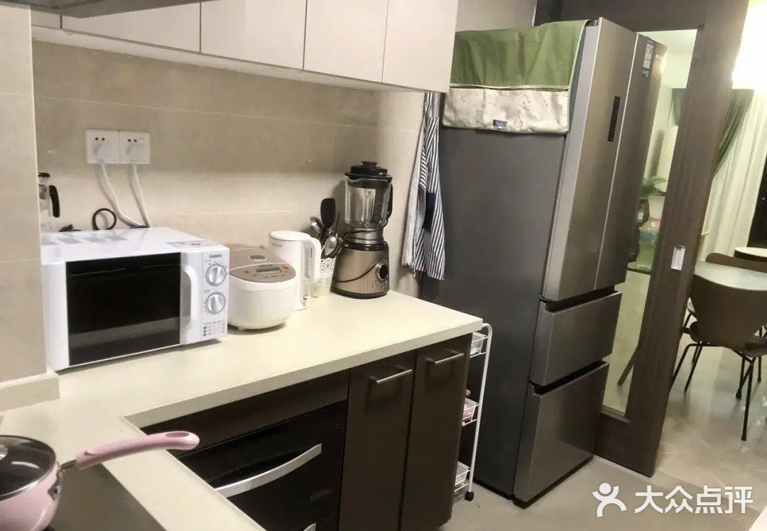 这样常见的两室户型还带阳台花园,真的很不错,准备入住了