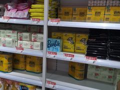零售区-好特卖HotMaxx(杭州滨江宝龙城店)