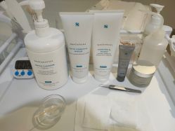 -JNK皮肤管理中心