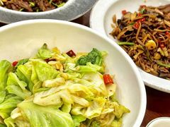 -湖南人家湘菜馆(镇江路店)