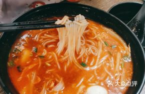 Luojia Tomato and Minced Pork Rice Noodles