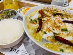 -渔语鱼新川菜Bistro(万象天地店)