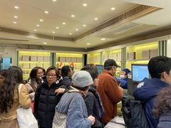 等位区-上海哈尔滨食品厂(淮海中路店)