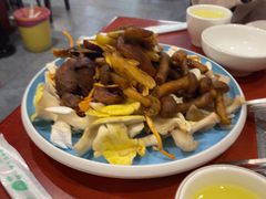 -菌之家·专业纯野生菌火锅·特色炒菌